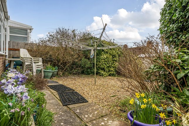 4 bed property, in Southlands Drive, £385,000