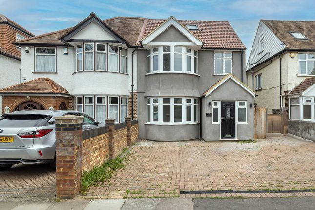 5 bed property, in Nelson Road, £969,950