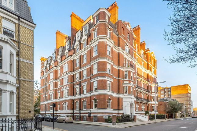 4 bed property, in Drayton Gardens, £4,700,000