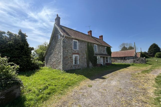 4 bed property, in Blackmoor, £625,000