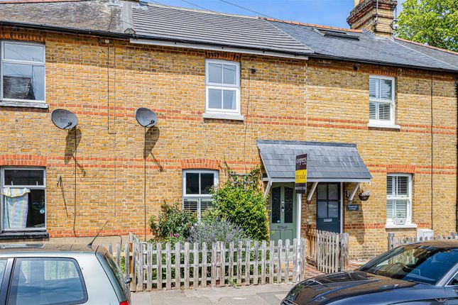 2 bed property, in The Croft, £465,000