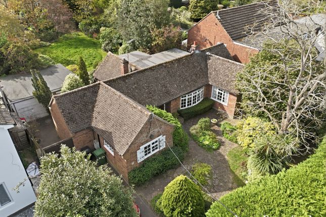 2 bed property, in Fairfield Rise, £750,000