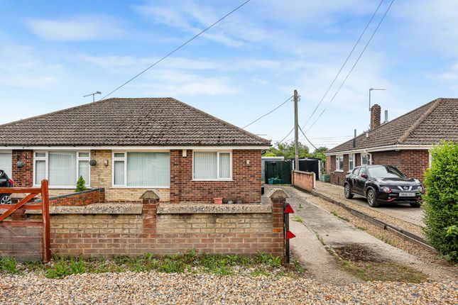 2 bed property, in Avon Way, £415,000