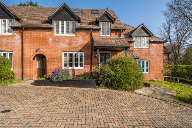 4 bed property, in Baxter Cottages, £550,000