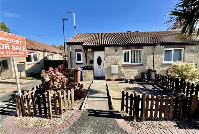 1 bed property, in Swallow Wood Court, £120,000