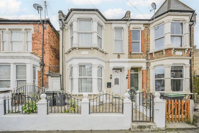 4 bed property, in Park Road, £950,000