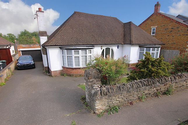3 bed property, in High Street, £425,000