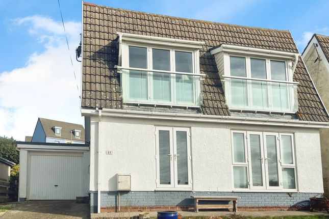 3 bed property, in Somerset View, £450,000