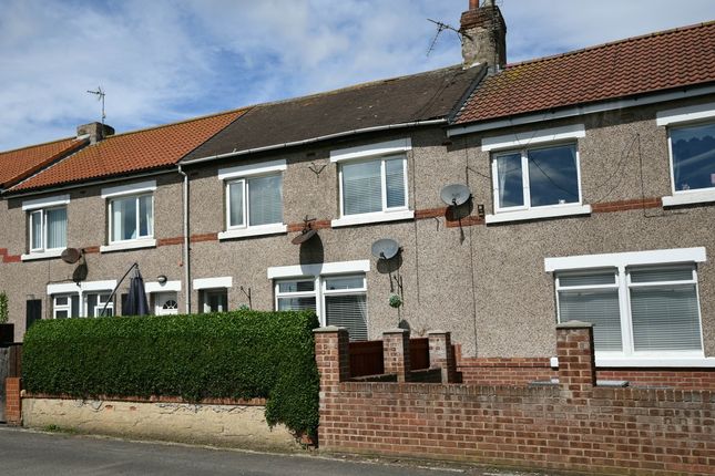 1 bed property, in Hawthorn Square, £85,000