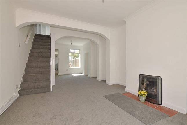 2 bed property, in Albert Street, £300,000