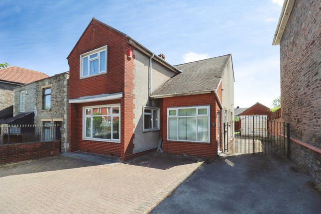 3 bed property, in Soundwell Road, £375,000