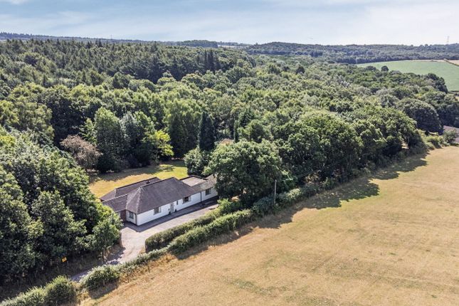 4 bed property, in Manley Croft, £995,000