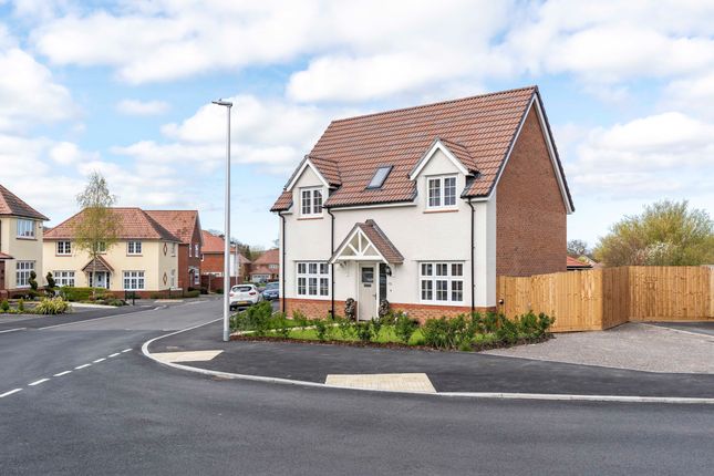 3 bed property, in Holstein Avenue, £475,000