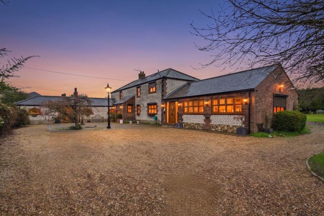 6 bed property, in Methwold Road, £780,000