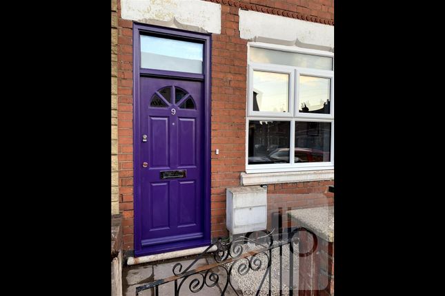 5 bed property, in Marlborough Road, £310,000