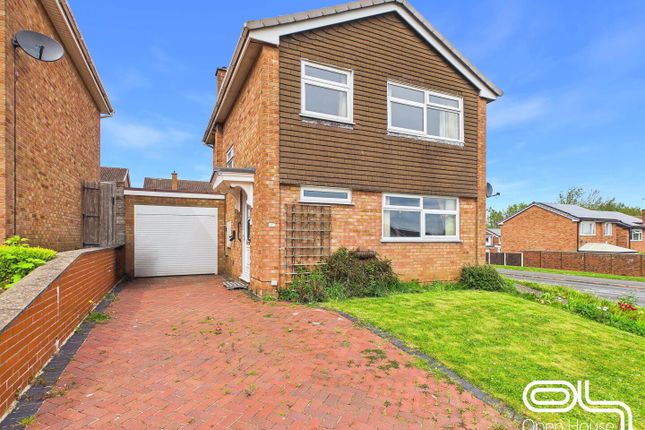 3 bed property, in Buckland Road, £250,000