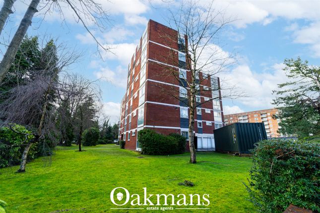 1 bed property, in Hagley Road, £140,000