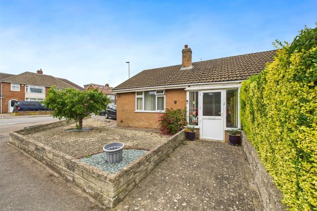 3 bed property, in St. Michaels Road, £375,000