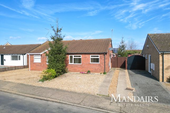 2 bed property, in Coneygree Road, £200,000