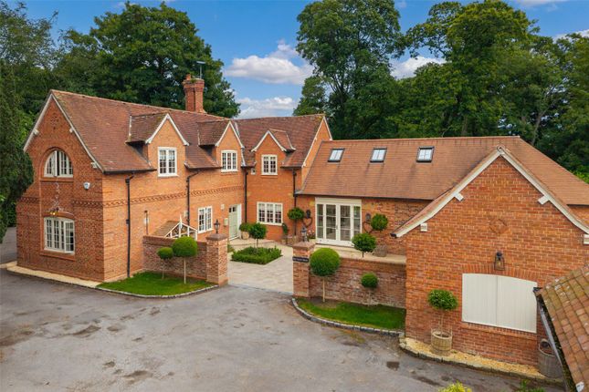 5 bed property, in Hadlow Road, £1,600,000