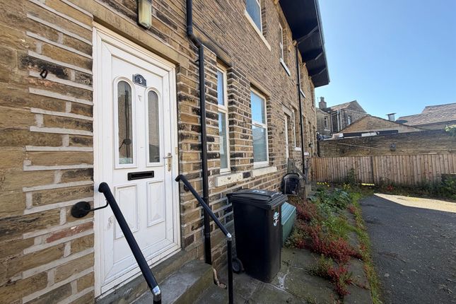 1 bed property, in Clough Lane, £65,000