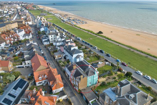 5 bed property, in The Beach, £1,300,000