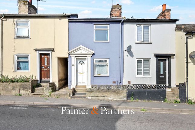 1 bed property, in Brook Street, £150,000