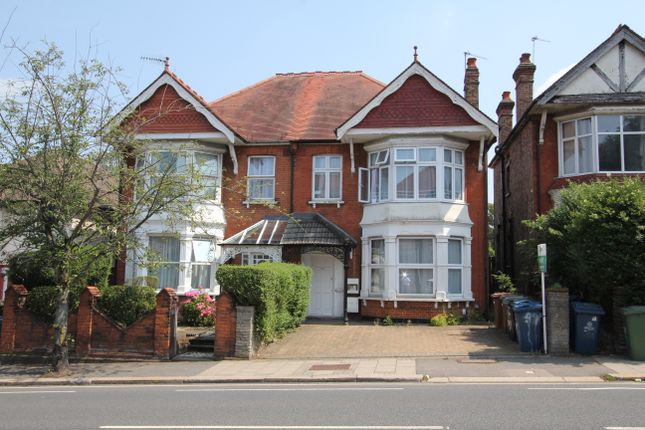 2 bed property, in Harrow View HA1, £300,000