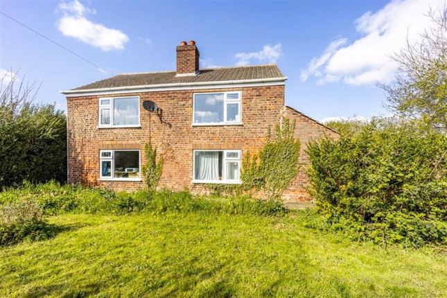 4 bed property, in Holly Cottage, £200,000