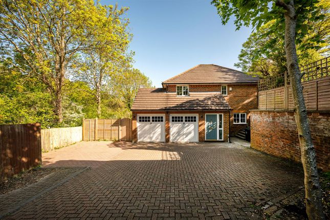 4 bed property, in New Road, £700,000