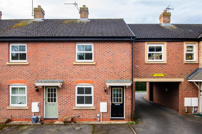 2 bed property, in Squares Wood Close, £154,995
