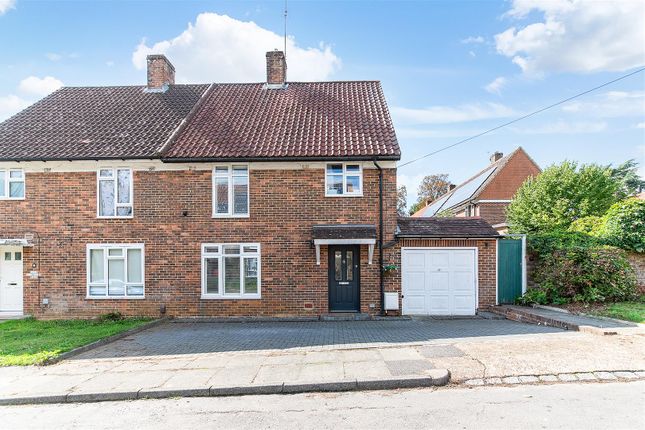 3 bed property, in Chalk Pit Road, £500,000