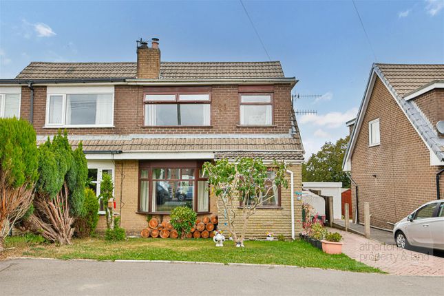 3 bed property, in Bushburn Drive, £220,000