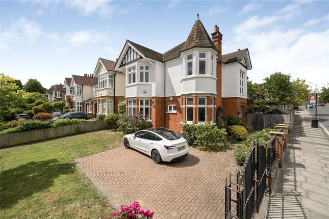 5 bed property, in Queens Road, £3,000,000