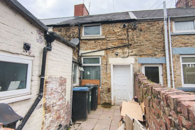 2 bed property, in Copeland Row, £49,000