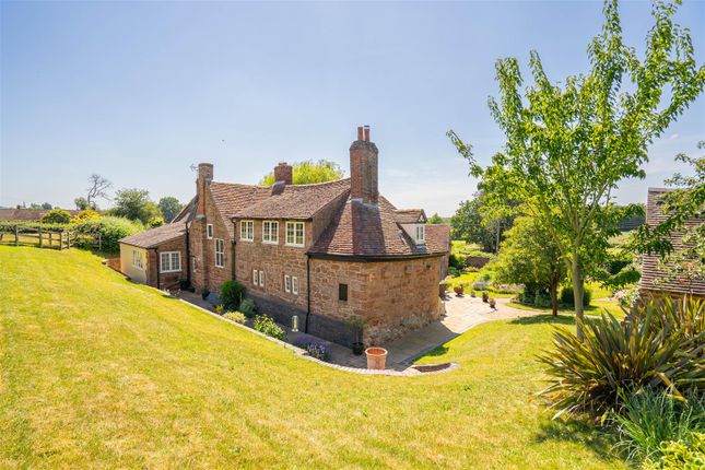 4 bed property, in Blythe Road, £900,000
