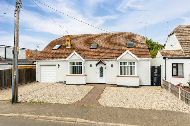 5 bed property, in Doric Avenue, £600,000