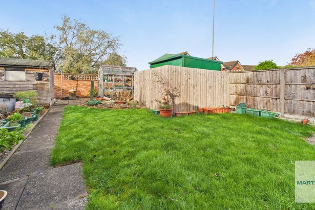 3 bed property, in Sycamore Road, £290,000