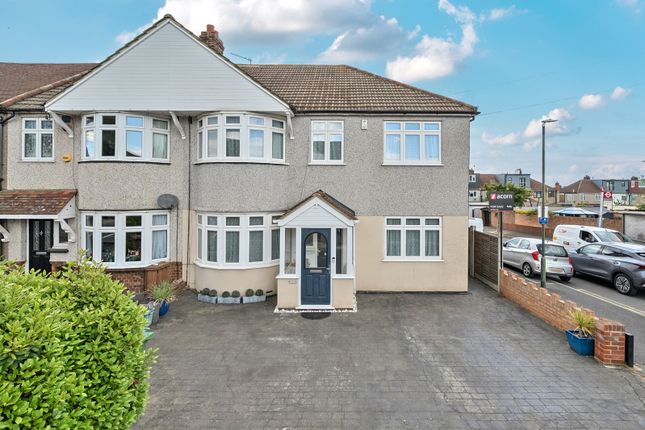 4 bed property, in Sutherland Avenue, £650,000