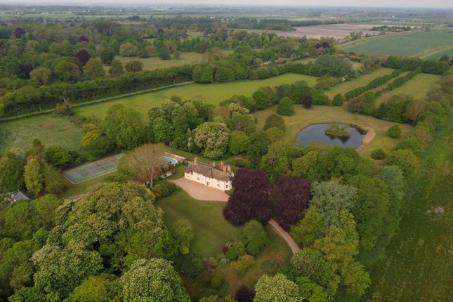8 bed property, in Swaffham Prior, £2,500,000