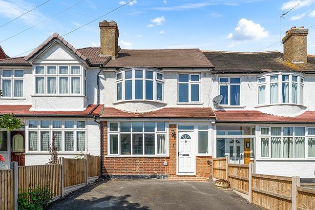 3 bed property, in Stoneleigh Avenue, £525,000