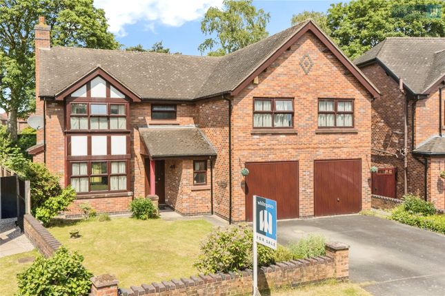 5 bed property, in Chartwell Park, £625,000