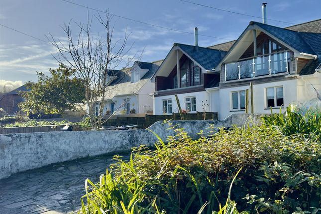 3 bed property, in Penwartha Road, £425,000