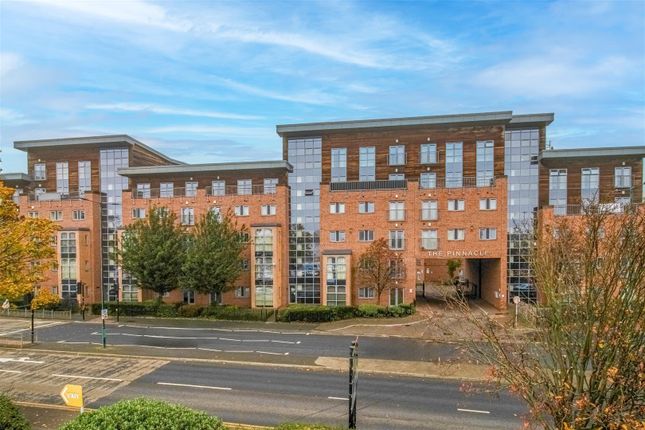 2 bed property, in The Pinnacle, £90,000