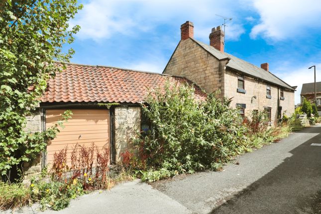 3 bed property, in Laughton Road, £250,000