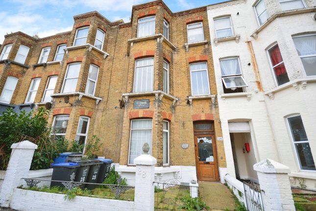 6 bed property, in Sweyn Road, £400,000