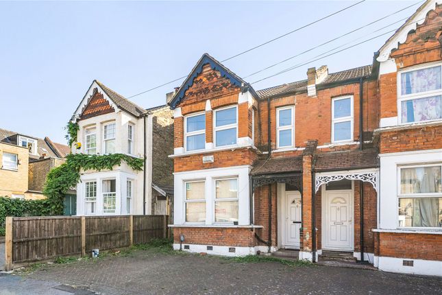 4 bed property, in Stodart Road, £725,000