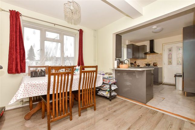 3 bed property, in Sturry Road, £230,000