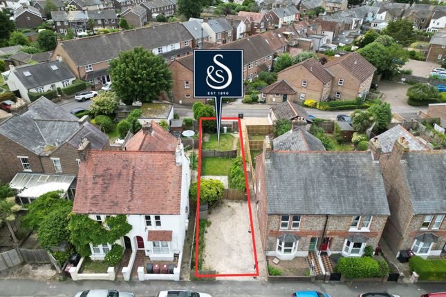 Land, in Spitalfield Lane, £150,000