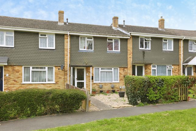 3 bed property, in Greendale Close, £210,000